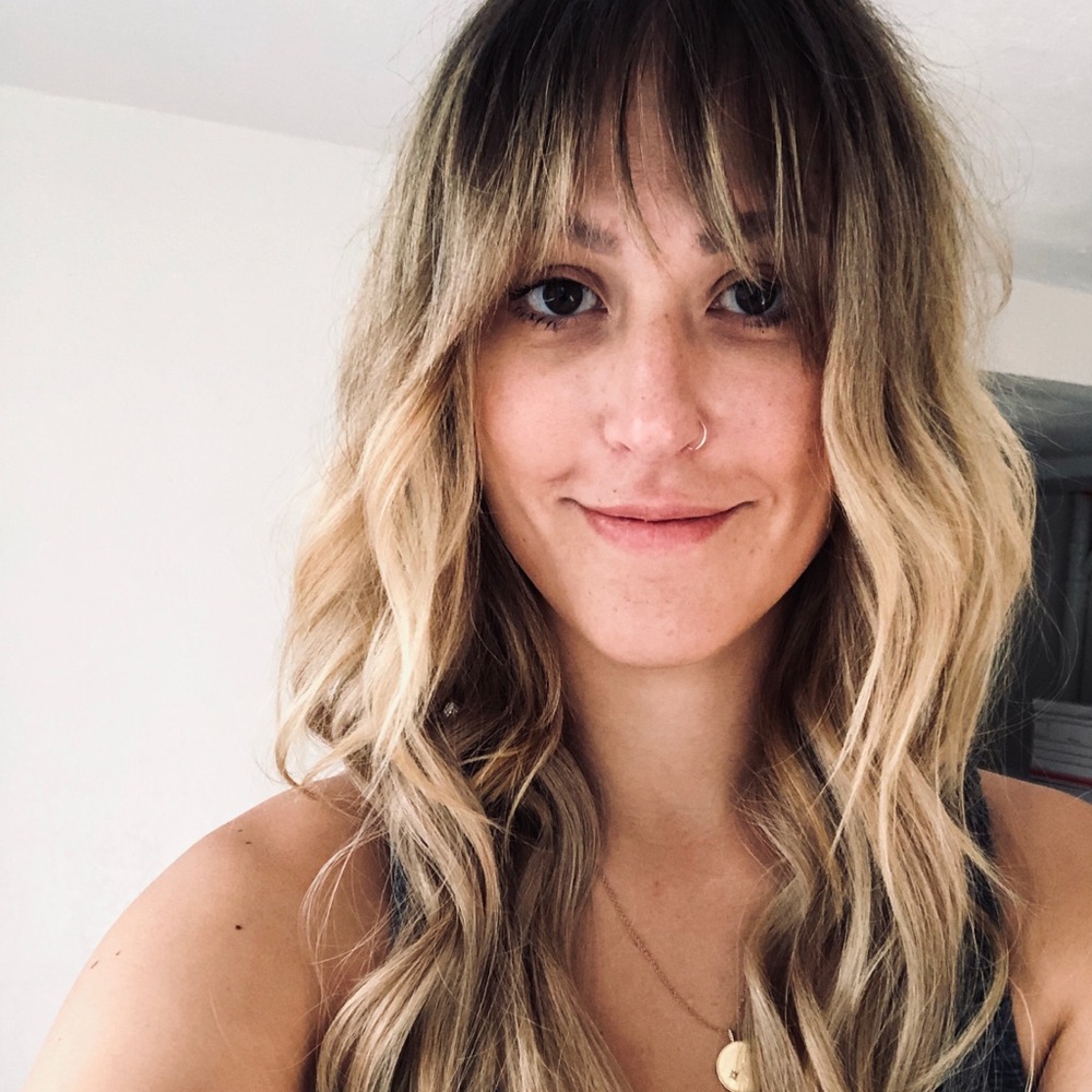 Meet your Posher, Elise